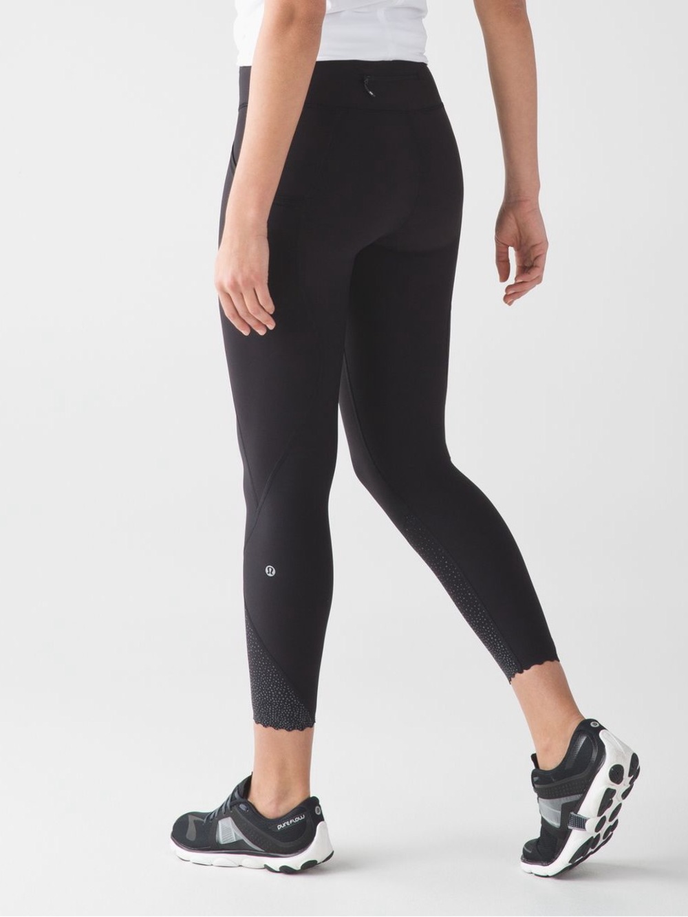Lululemon /// Women’s Tight Stuff Tight II (First Release) - Black - Size 6